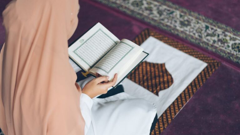 Master Easy Quran Reading with Our Online Program